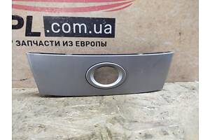 Infiniti FX 2003-2008 FX35 FX45 Накладка часов центральной консоли торпедо 68410-CG000