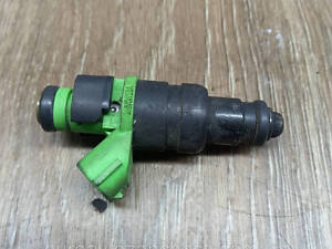 Бензиновый инжектор электрический VW Passat 2.0 8V (B5) 1996-2005 06b906031a