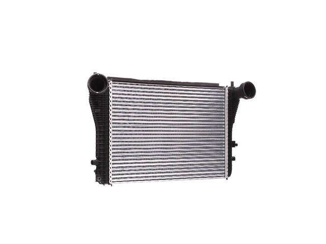 Интеркулер Audi A3 2003-2013 Nissens 96715 Seat Altea - Фото 1