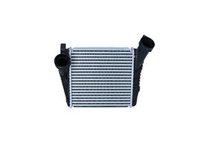 Интеркулер Audi Q7 2006-2015 NRF 30293