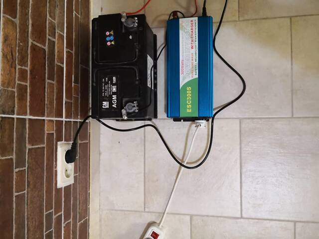 Інвертор ESC300S з зарядним пристроєм - Фото 7