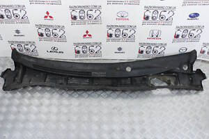 Жабо під лобове скло (пластик) Toyota Corolla E15 2007-2013 5570912110