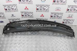 Жабо под лобовое стекло (пластик) Toyota Yaris USA 2006-2009 седан 5578352220