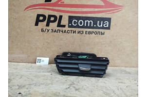 JAC S3 2013- дефлектор торпедо центральный левый 5306820U2260