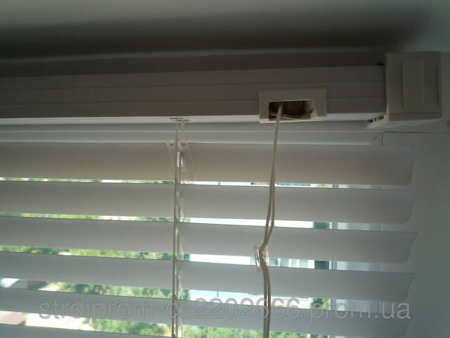 Жалюзи пластиковые 105х110см - Фото 6