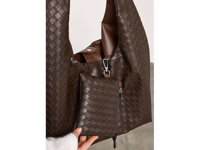 Жіноча сумка Sambag HOBO WEAVE коричнева - Фото 10