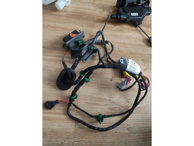 Жгут проводки дверцы передней правой Volkswagen Golf 5 Plus 5M1971121K - Фото 1