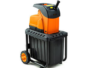 Якісний cадовий подрібнювач GTM DS2800/45, ножовий механізм (DS2800/45) : 2800 Вт, діаметр гілки 45 мм, ніж, контейнер 60 л