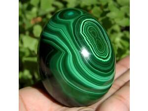 Камень малахита в форме яйца RESTEQ. Яйцо из натурального малахита 4 см. Каменное яйцо