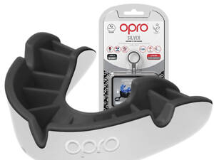 Капа OPRO Silver взрослая (вик 11+) White/Black (art.102502005)