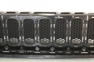 Каркас решетки радиатора grill Jeep Renegade 15-18 68406187AA, 5XB17LXHAA