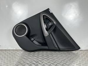 Карта двери задняя правая (кожа) Toyota RAV-4 III 2005-2012 6763042330B0