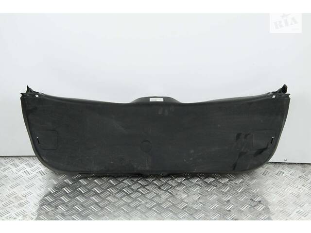 Карта крышки багажника хетчбек Mazda 3 (BK) 2003-2008 BP4K68960G02