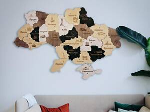 Мапа України з дерева на стіну S 72x48 см