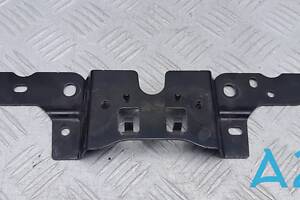 KB7W52150 - Б/У Кронштейн замка капота на MAZDA CX-5 (KF) 2.5