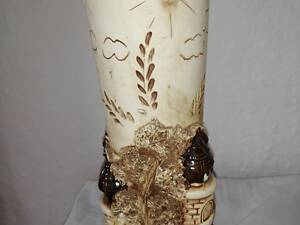 Керамічна ваза зі східної України ручної роботи