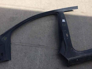 KL0141 8K5809839 стійка L VAG Audi A4 08-