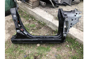 KL0312 KL0312 центральна стійка з порогом перед R по стакан Mazda CX7 06-12 PK