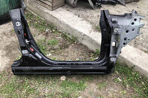 KL0312 KL0312 центральна стійка з порогом перед R по стакан Mazda CX7 06-12 PK