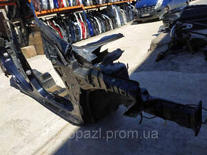 KL1082 D2BZ16054A чверть перед R USA седан Ford Fiesta 15-0