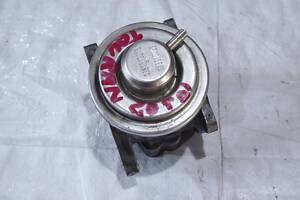 Клапан egr рециркуляции газов Skoda Octavia (A5 1Z-) 2004-2013 038129637D