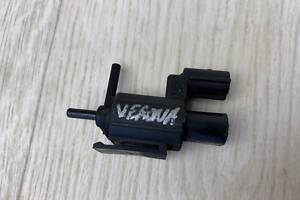 Клапан электромагнитный (вакуумный) Chevrolet Evanda 04-06 V200 2.5 X25D1 2003 (б/у)