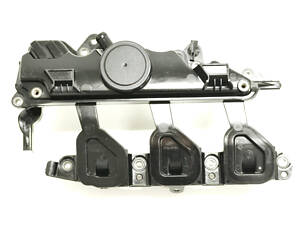 Клапанная крышка (сапун) Renault Trafic 8200924262 7701479111