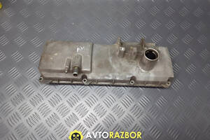 Клапанная крышка ГБЦ 7700106915 на 1.6 8v Renault Megane I 1995-2003 год