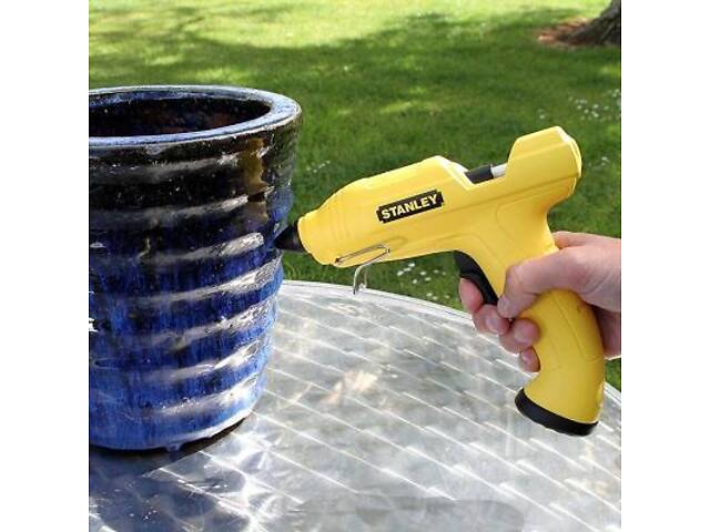 Клеєвий пістолет Stanley бездротовий, 11,3 мм. (STHT6-70416) - Фото 6