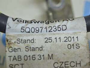Клемма минусовая Audi A3 8V 15-16 5Q0-971-235-D