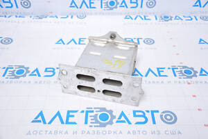 Клык усилителя переднего бампера правый Lexus LS460 LS600h 07-12