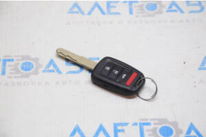 Ключ Honda Accord 13-17 4 кнопки, царапины на эмблеме