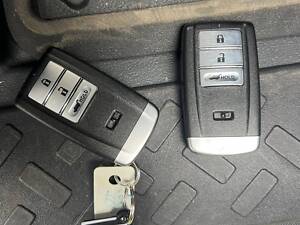 Ключ smart Acura MDX 14-20 3 нопки (01) 72147-TZ5-A11