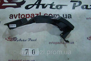 KN0070 7p5807393a кронштейн зад L Porsche Cayenne 45_01_02