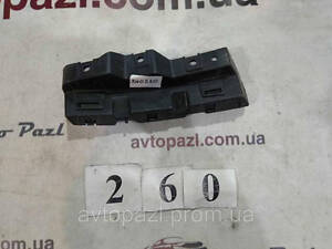 KN0260 10490857dx кронштейн перед R фари Fiat/Alfa/Lancia Doblo 14-