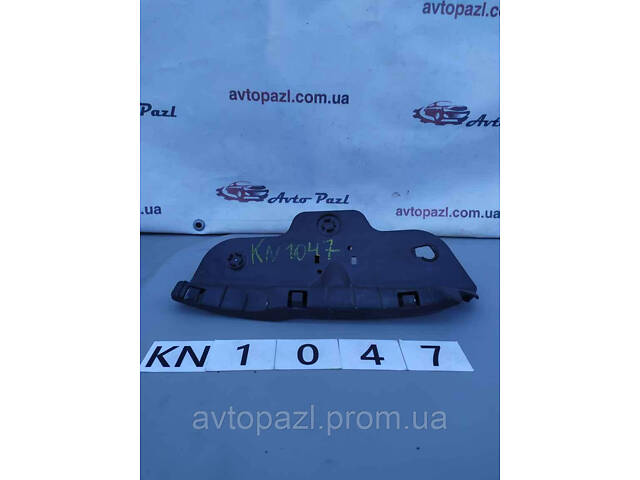 KN1047 GV4117E762AB кронштейн фари R Ford Kuga 2 12- 45_01_02