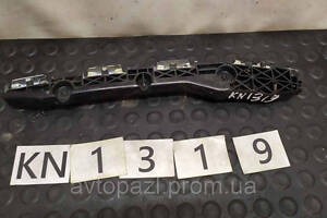 KN1319 521550R010 кронштейн бампера зад R Toyota RAV4 06-13 45_02_02