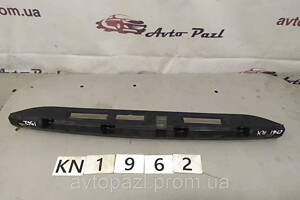 KN1962 908169NC2A кронштейн накладки кришки багажника Nissan Infiniti QX60 16- 45_02_02