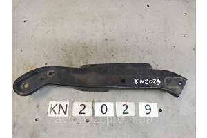 KN2029 7C080593 кронштейн перед панели L VAG Crafter 2 17- 45_02_02