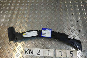 KN2115 31425550 кронштейн накладки бампера перед L Volvo V60CC 16- 45_02_02