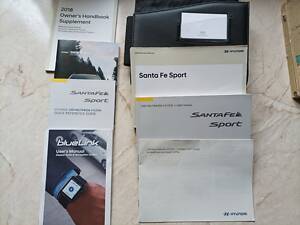 Книги оригінал до автомобіля Santa Fe 2018 року.