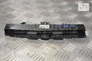 Кнопка аварийки Opel Astra (H) 2004-2010 GM 13100105 187742