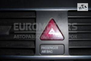 Кнопка аварийки VW Touran 2010-2015 21750