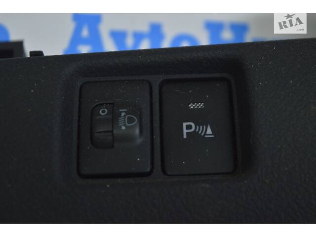 Кнопка отключения парктроников Toyota Camry v50 12-14 usa\euro