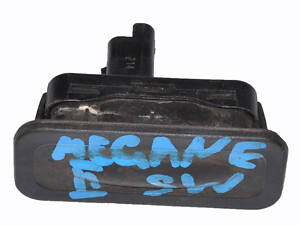 Кнопка открытие крышки багажника наружная универсал 8200076256 RENAULT Megane II 03-09