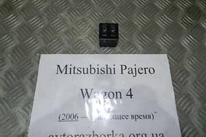 Кнопка склопідіймача Mitsubishi Pajero Wagon 2007-2013 8610A070 (Арт.10075)