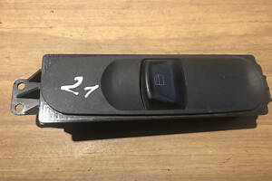 Кнопка стеклоподъемника передняя правая Mercedes Sprinter 2006-2018 9065450913