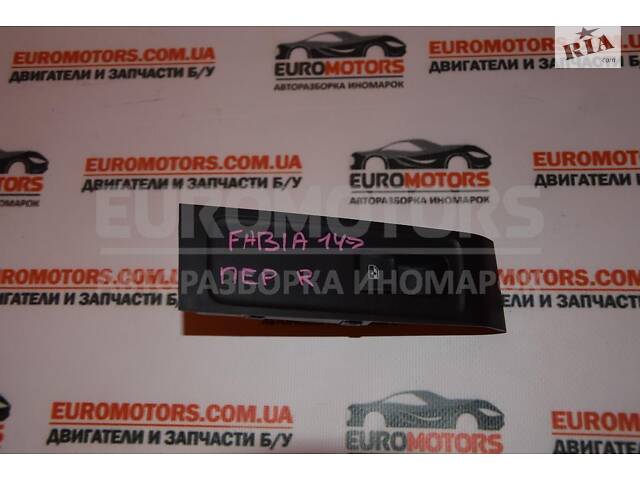 Кнопка стеклоподъемника передняя правая Skoda Fabia 2014 5JA95985