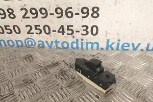 Кнопка стеклоподъемника задняя левая 8608A024 Mitsubishi Grandis 2003-2008