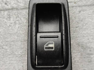 Кнопка стеклоподъемника правая Volkswagen Transporter V 7H5959539 7E0959855